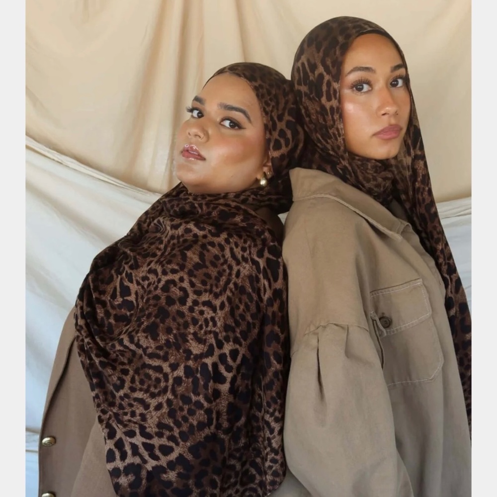 ISO Vela Scarves Leopard Print Hijab